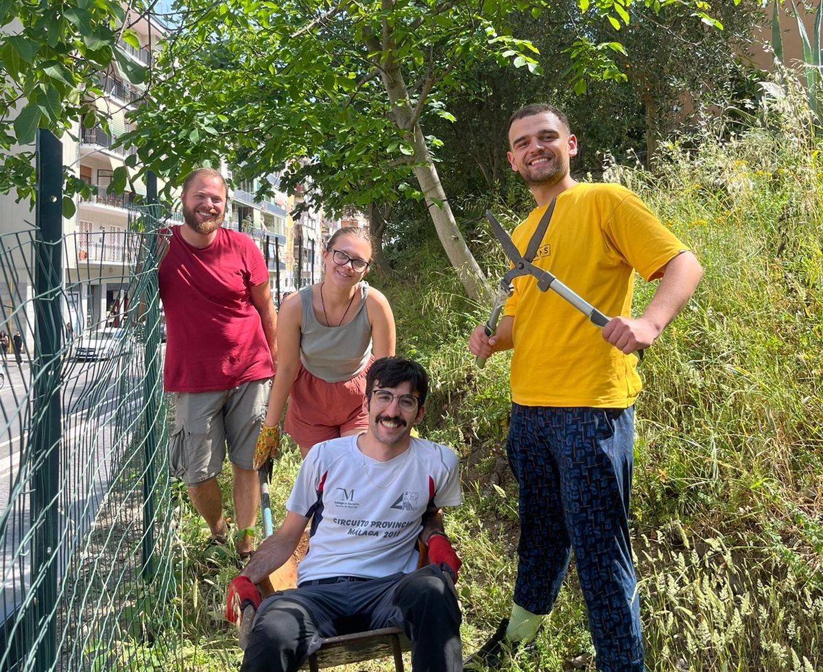 Gestire un Giardino Collettivo: Esperienze di Autogestione e Sociocrazia